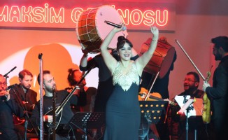 Zara'dan Ada Maksim'de muhteşem konser