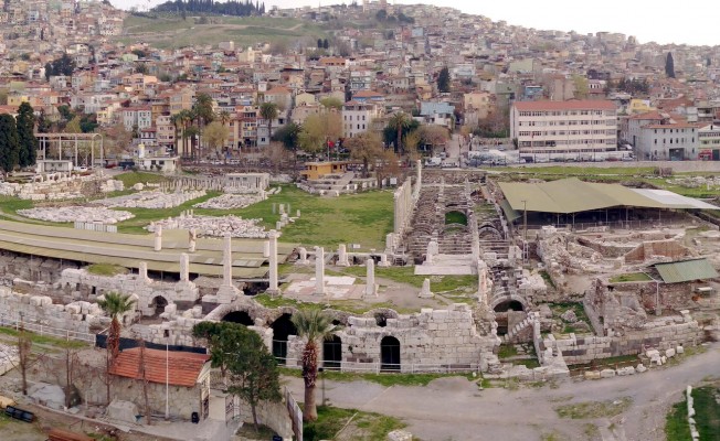 Dünyanın Şehir Merkezinde Bulunan En Büyük Agorası: Smyrna