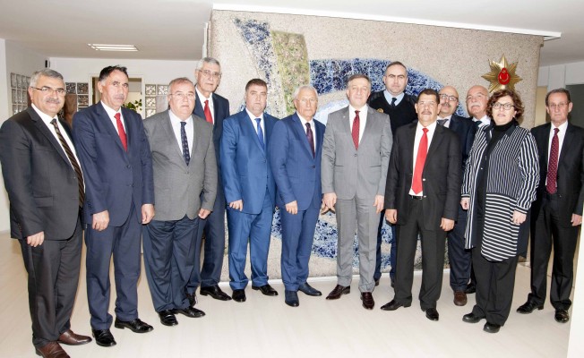 İzmir Şoförler Odası, Emniyet Müdürü'nü Ziyaret Etti