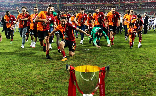 Galatasaray, lig derbilerinde 700 gündür Kazanamıyor