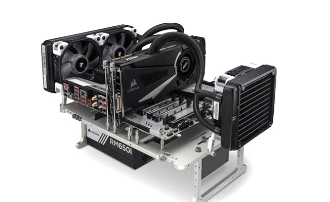 Türk Tasarımcıların Yapboz Bilgisayara İki Ödül