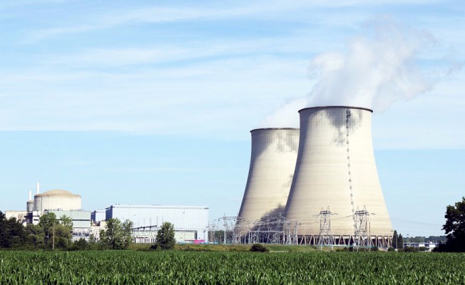 Nükleer Enerjiden Vazgeçiyor