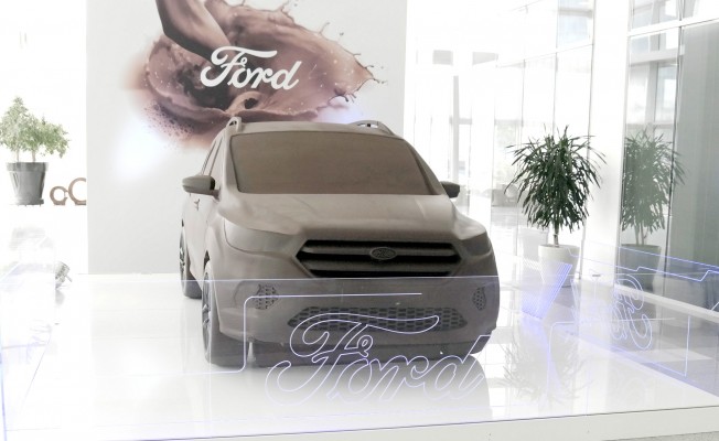 Türkiye'nin İlk Çikolata Kaplı Araç Heykeli