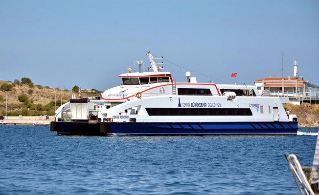 Foça denizden gelen misafirlerine 'Hoşgeldiniz' dedi Foça denizden gelen misafirlerine 'Hoşgeldiniz' dedi