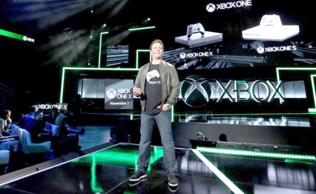Microsoft En Güçlü Oyun Konsolu Xbox One X'i Tanıttı