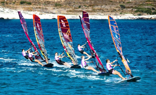 Rüzgar Sörfü Slalom'da Türkiye Ligi Heyecanı