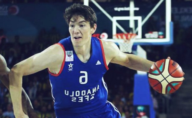 Cedi Osman, Lebron James'in Takım Arkadaşı Oldu