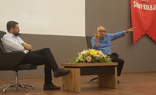 İzmir Sınav Koleji'nde "Geliştiren Anne-Baba" Semineri