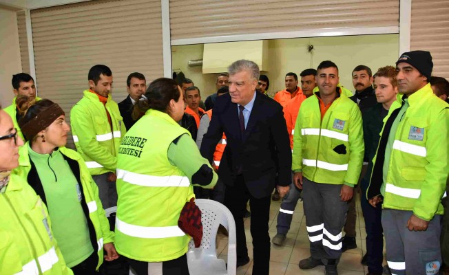 Başkan Engin, Belediye Çalışanlarının Yeni Yılını Kutladı