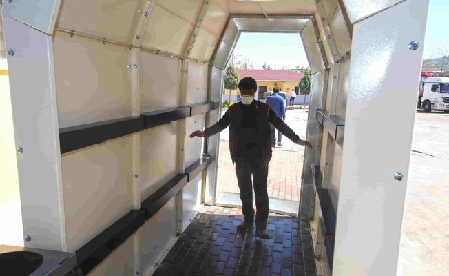 Karabağlar'dan Dezenfeksiyon Tüneli