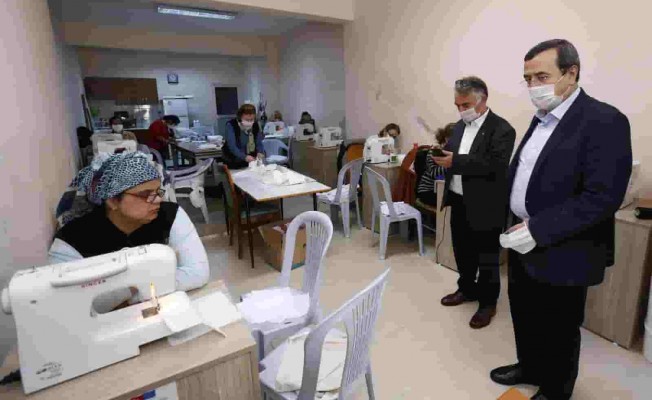 Konak Belediyesi'nin Maske Üretiminde İlk Hedefi 40 Bin