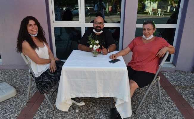 Karşıyakalı Kadınlar Kafe Açtılar