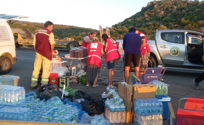 Türk Kızılay Urla'dan söndürme çalışmalarına destek