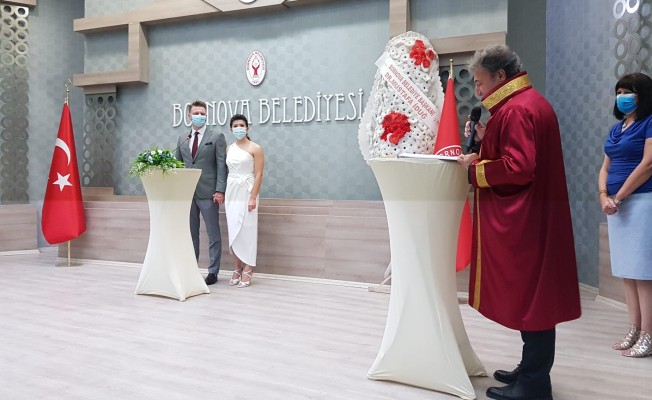 İzmir’de uluslararası düğün