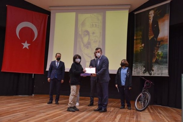 Buca Kızılay, Mehmet Akif'i unutmadı