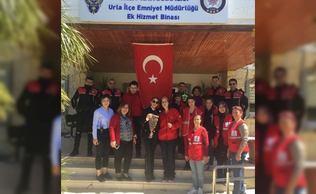 Kızılay Urla'dan emniyete ziyaret