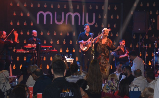 Mumlu’dan Ayta Sözeri ile muhteşem sezon finali