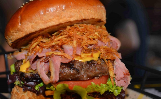 Pac Burger Narlıdere’de açıldı