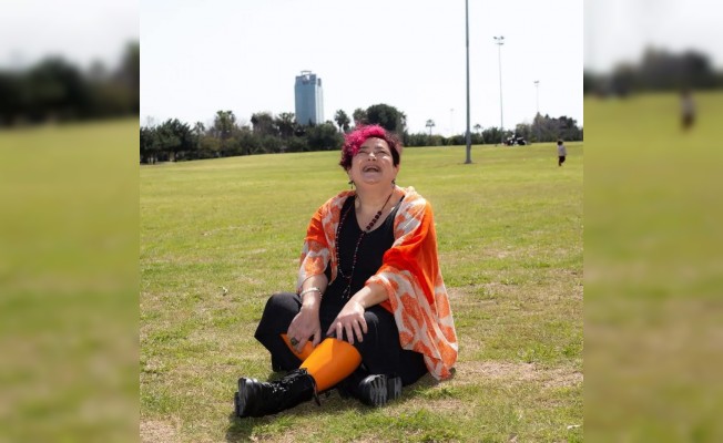 Kahkaha ile Hayatlara Dokunuyor: Nazan Özçelik’ten Farkındalık Yolculuğu