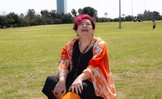 Kahkaha ile Hayatlara Dokunuyor: Nazan Özçelik’ten Farkındalık Yolculuğu