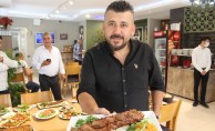 İkiyüzlü Kebap’la Aynı Anda Kebap ve Et Lezzeti Kebapçı Mustafa'da