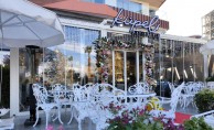 Küpeli Pastanesi Açıldığı Günden Bu Yana Yoğun İlgi Görüyor
